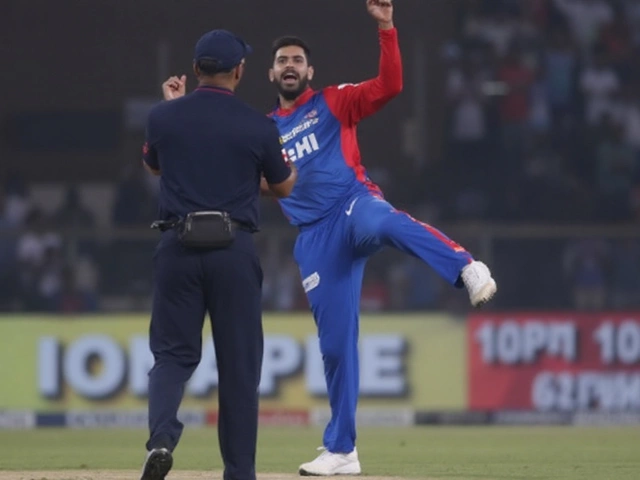 IPL 2025: Bowlers to Watch in Delhi Capitals vs Lucknow Super Giants Showdown