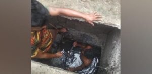 Sanitary workers forced to do manual scavenging in TN's Mannargudi municipality